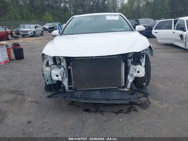 4T1B11HK9KU227714 Toyota CAMRY SE