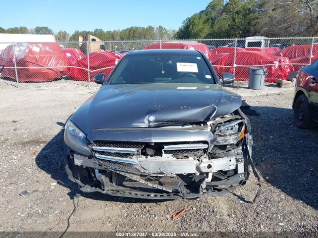 55SWF4JB8GU160119 Mercedes-Benz C 300 Luxury/sport