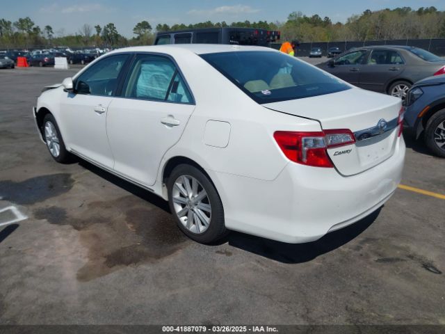 4T1BF1FK4EU420765 Toyota CAMRY XLE