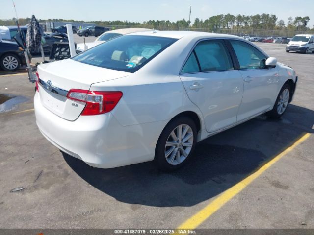 4T1BF1FK4EU420765 Toyota CAMRY XLE