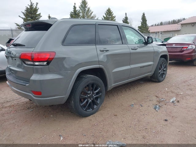 1C4RJFAG3MC549120 Jeep Grand Cherokee Laredo X 4x4
