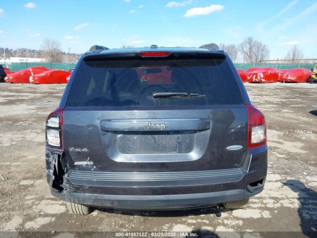 1C4NJDEB3FD125743 Jeep Compass Latitude
