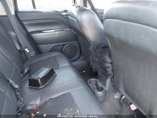 1C4NJDEB3FD125743 Jeep Compass Latitude