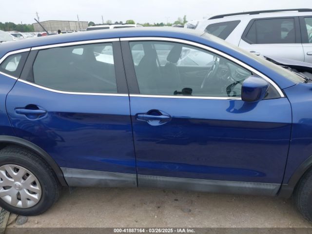 JN1BJ1CR4KW330667 Nissan Rogue Sport S