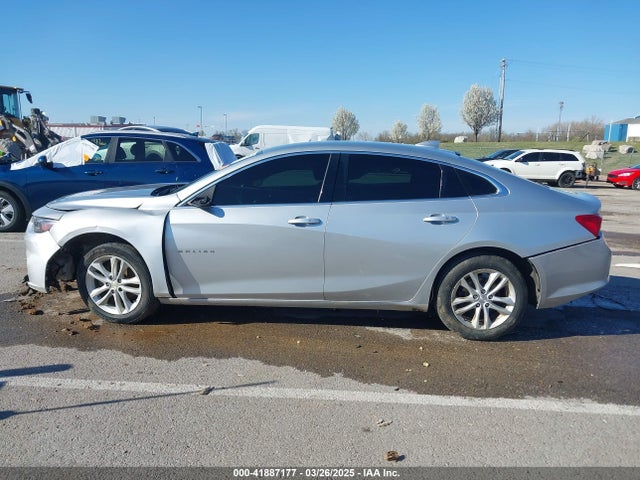 1G1ZD5ST1JF261841 Chevrolet MALIBU LT