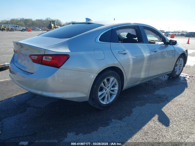 1G1ZD5ST1JF261841 Chevrolet MALIBU LT