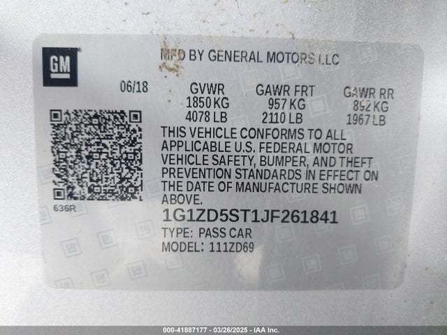 1G1ZD5ST1JF261841 Chevrolet MALIBU LT