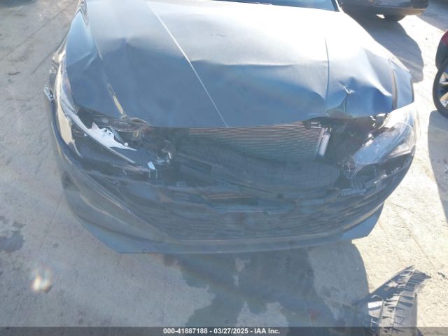 KMHLL4AG8PU597985 Hyundai ELANTRA SE