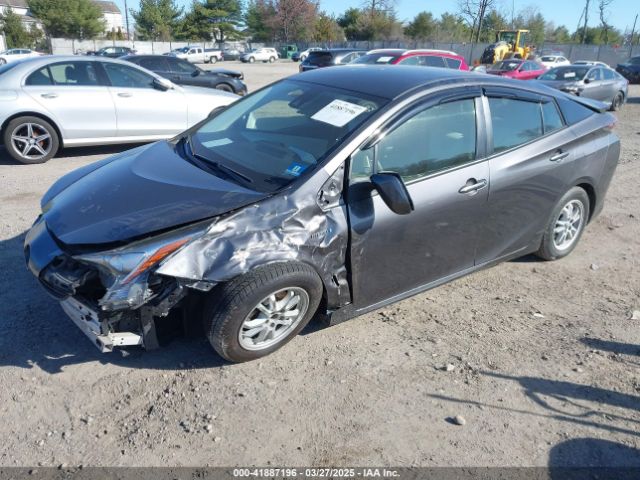 JTDKBRFU1J3581929 Toyota Prius One