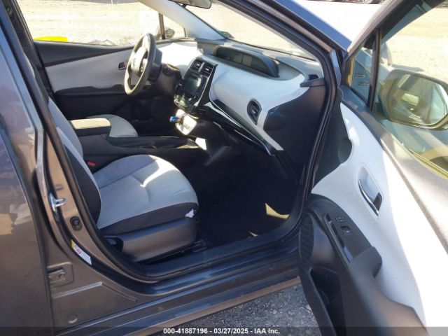 JTDKBRFU1J3581929 Toyota Prius One