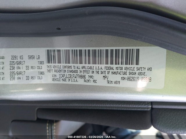 1C4PJLCB1FW770806 Jeep Cherokee Latitude