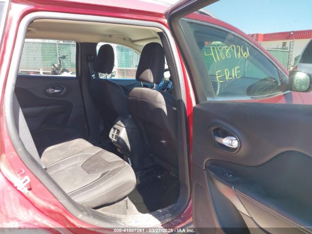 1C4PJMCB6FW714656 Jeep Cherokee Latitude