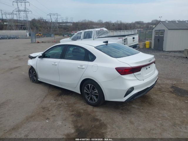 3KPF24AD3RE826651 KIA Forte Lxs