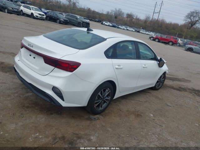 3KPF24AD3RE826651 KIA Forte Lxs