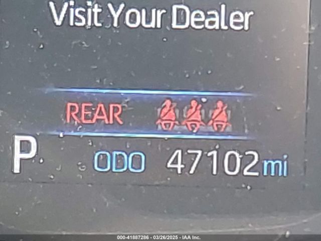 7MUAAAAG1NV024532 Toyota Corolla Cross L