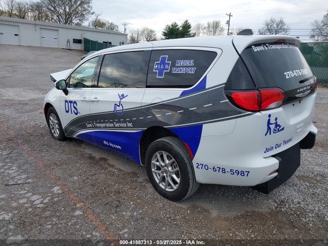 Chrysler Voyager Lx 2023 2C4RC1CG7PR522217 Image 3