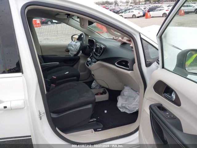 Chrysler Voyager Lx 2023 2C4RC1CG7PR522217 Image 5