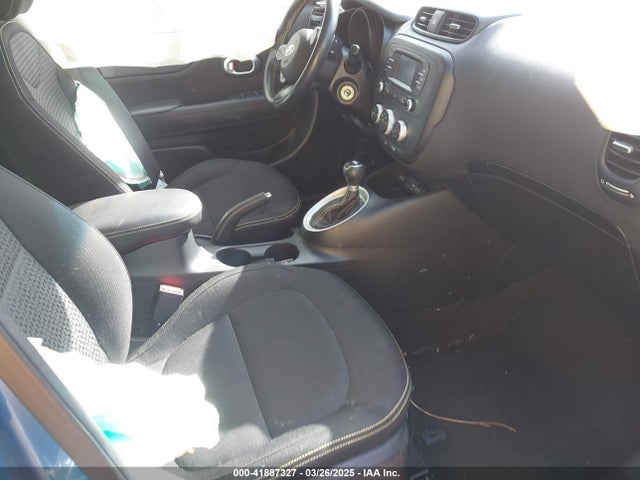 KNDJP3A50G7303860 KIA SOUL +