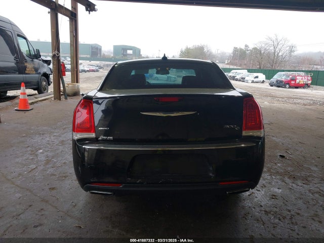 Chrysler 300c Awd 2017 2C3CCAKG5HH566624 Image 17