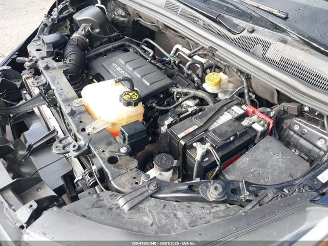 3GNCJPSB0JL378879 Chevrolet Trax Lt