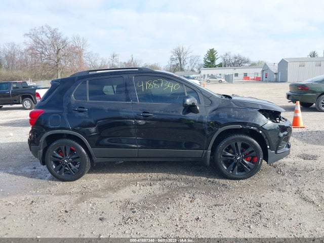 3GNCJPSB0JL378879 Chevrolet Trax Lt