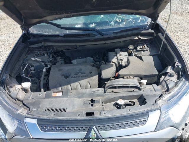 JA4AZ3A33LZ015378 Mitsubishi Outlander Es 2.4 S-awc