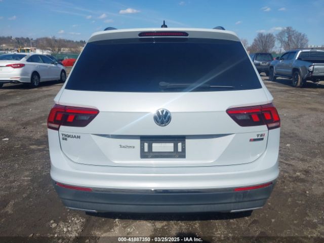 3VV2B7AX4JM011803 Volkswagen Tiguan 2.0t Se/2.0t Sel