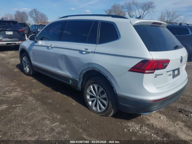 3VV2B7AX4JM011803 Volkswagen Tiguan 2.0t Se/2.0t Sel