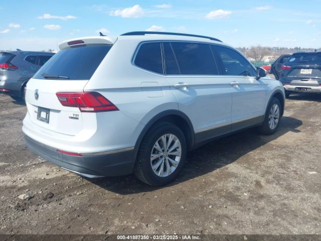 3VV2B7AX4JM011803 Volkswagen Tiguan 2.0t Se/2.0t Sel