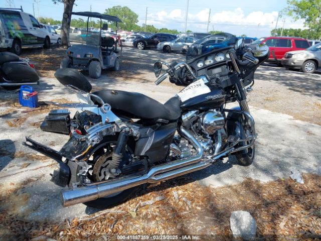 2014 HARLEY-DAVIDSON FLHX 1HD1KBM14EB713684 Photo 3