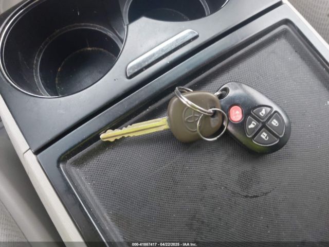 5TDKK3DC9ES420028 Toyota Sienna Le V6 8 Passenger