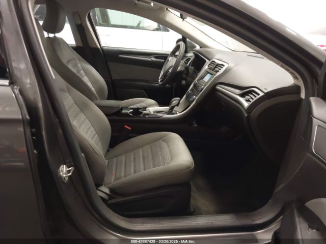 3FA6P0G79GR221363 Ford 2016