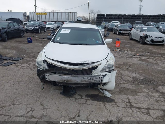 Nissan Altima 2015 1N4AL3AP5FC253241 Image 11