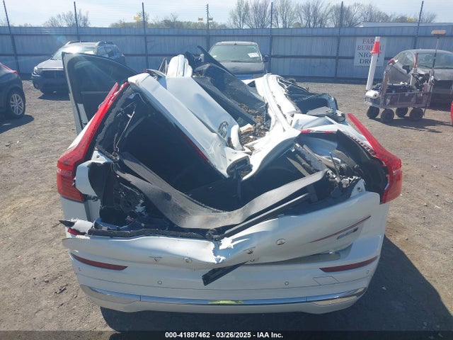 YV4L12RN6P1206199 Volvo Xc60 B5 Plus Bright Theme