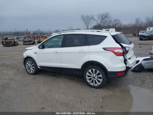 1FMCU9JD1HUA90220 Ford Escape Titanium