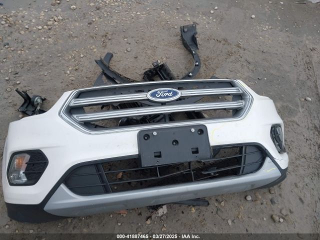 1FMCU9JD1HUA90220 Ford Escape Titanium