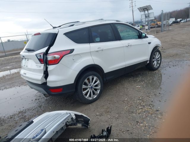1FMCU9JD1HUA90220 Ford Escape Titanium
