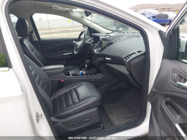 1FMCU9JD1HUA90220 Ford Escape Titanium