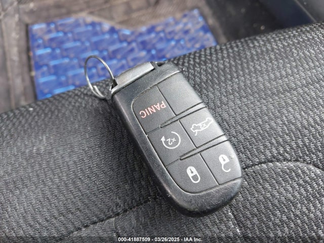 Chrysler 200 2015 1C3CCCBB3FN555058 Image 11