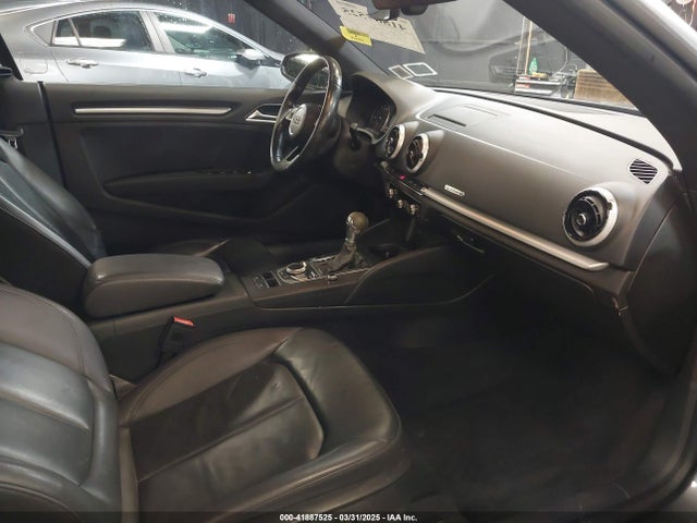 2017 AUDI A3 WAU78LFF8H1019788 Photo 4