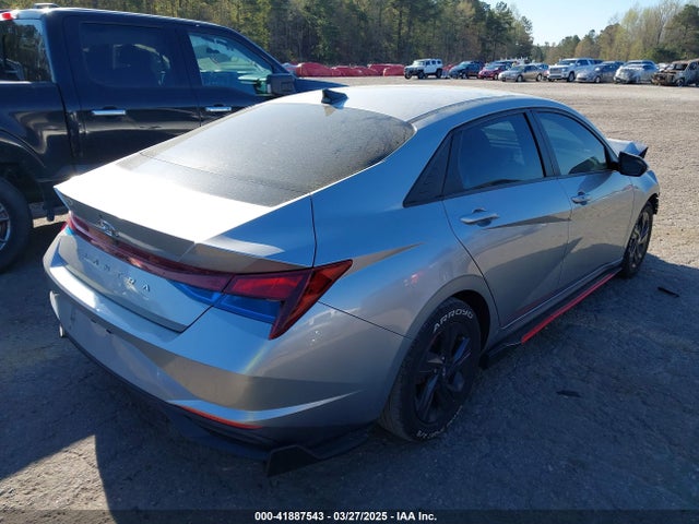 5NPLM4AG6NH064297 Hyundai ELANTRA SEL