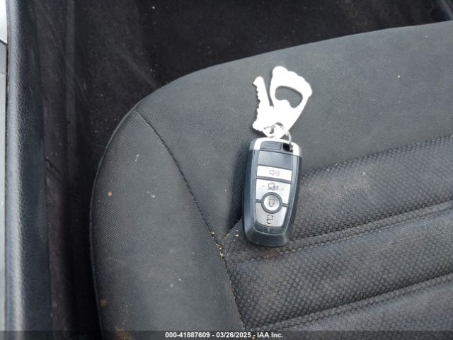 3FA6P0LU0HR164130 Ford Fusion Hybrid Se