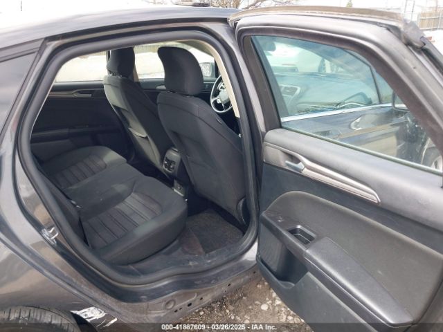 3FA6P0LU0HR164130 Ford Fusion Hybrid Se