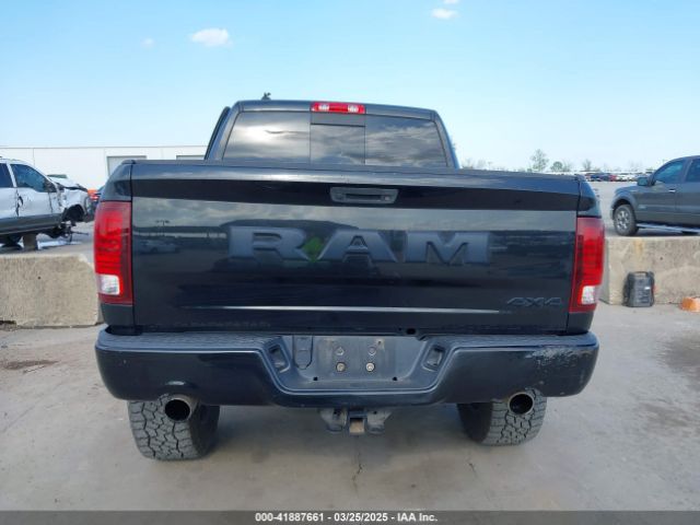 1C6RR7MT8JS168041 RAM 1500 Night  4x4 5'7 Box