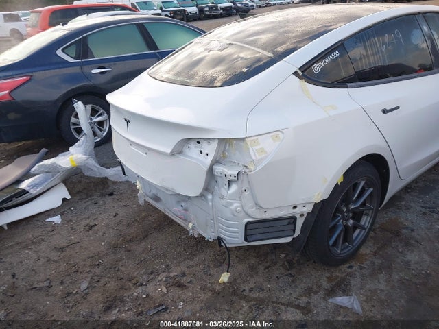 2021 TESLA MODEL 3 5YJ3E1EBXMF020035 Photo 5