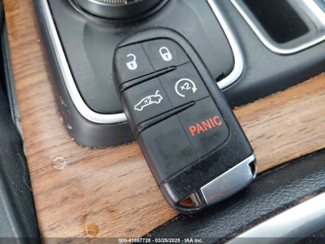 2015 CHRYSLER 300C 2C3CCAPG6FH893670 Photo 10