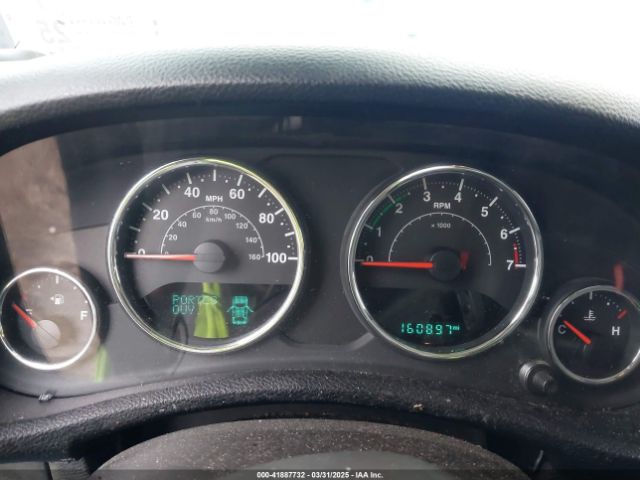 1C4HJWDG2FL505099 Jeep Wrangler Unlimited Sport