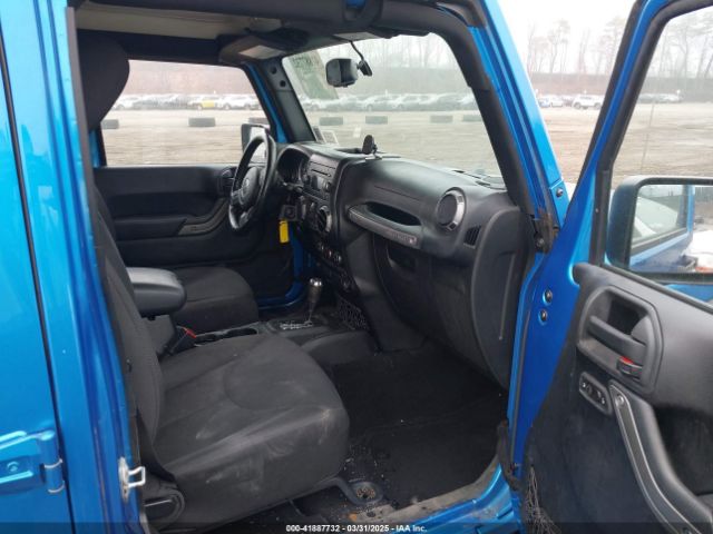 1C4HJWDG2FL505099 Jeep Wrangler Unlimited Sport
