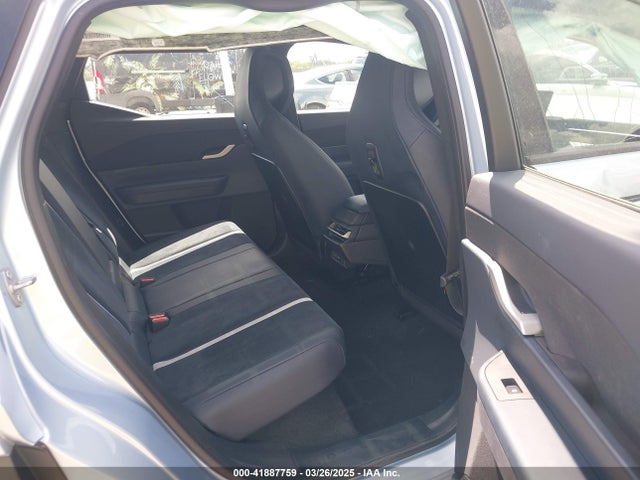 Fisker Ocean One 2023 VCF1ZBU22PG006157 Image 8