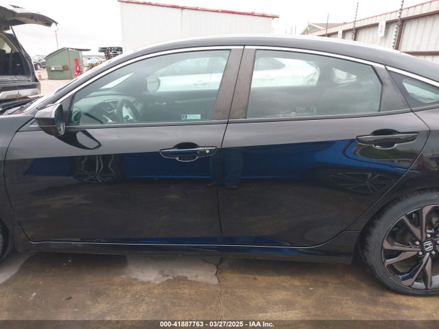 19XFC2F81KE027812 Honda Civic Sport